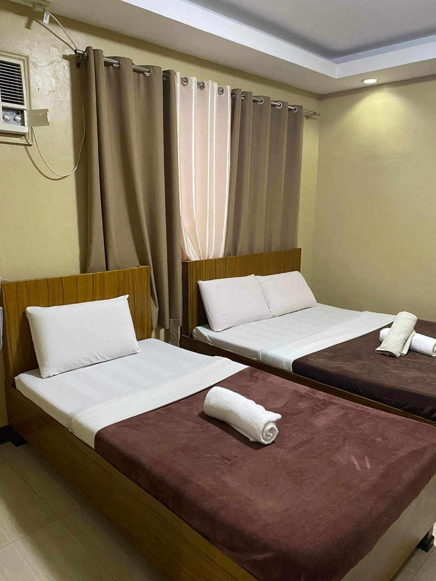 באקולוד East Square Inn מראה חיצוני תמונה